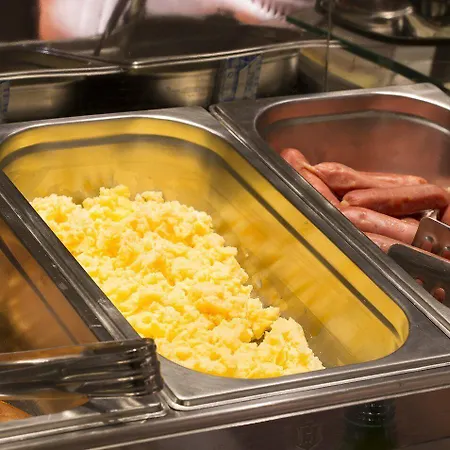 Szálloda Europe Eiffel 3*