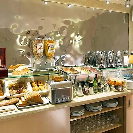欧洲巴黎埃菲尔酒店 酒店