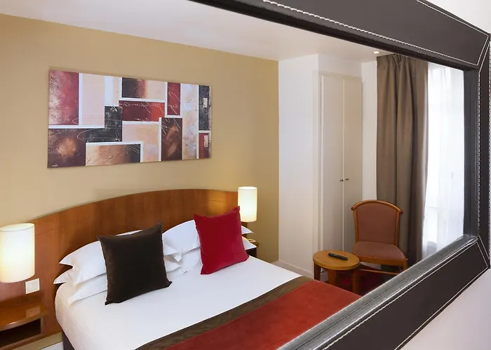 欧洲巴黎埃菲尔酒店 3*