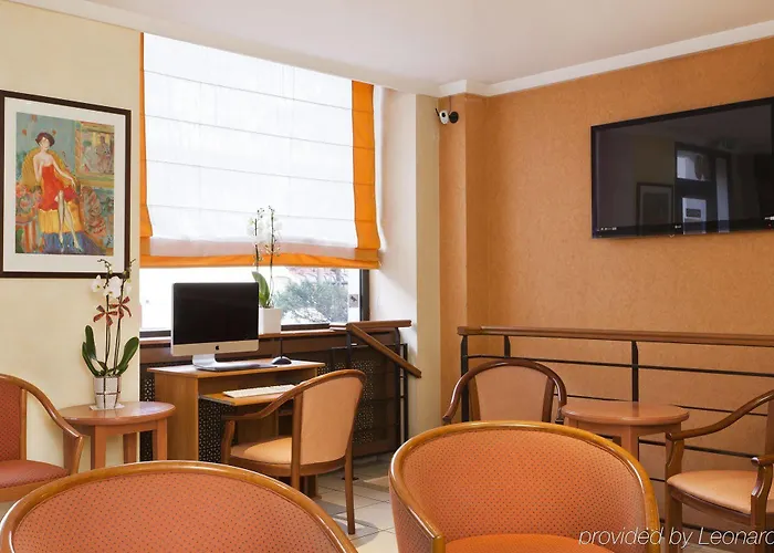 Hotel Europe Eiffel 3*