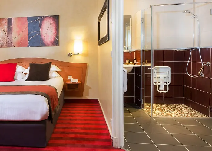 Hotel Europe Eiffel 3*