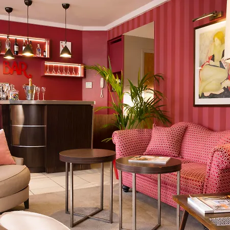 Hotel Europe Eiffel 3*